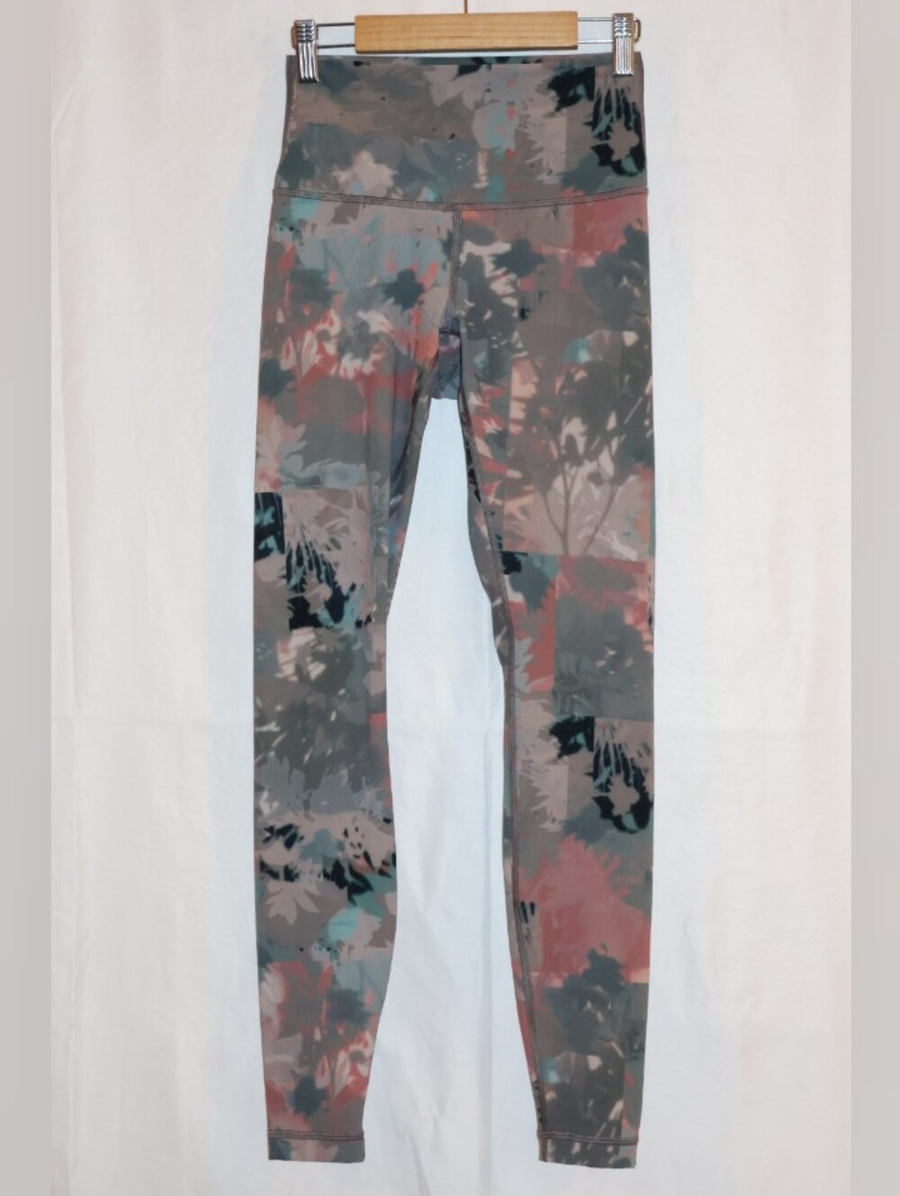 Lululemon Athletica Align Pant 28" Untamed Nature Multi.